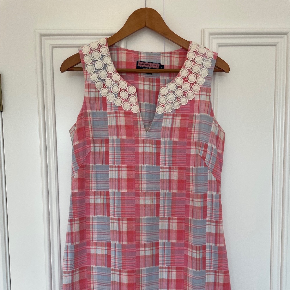 Vineyard Vines pink madras dress size 8